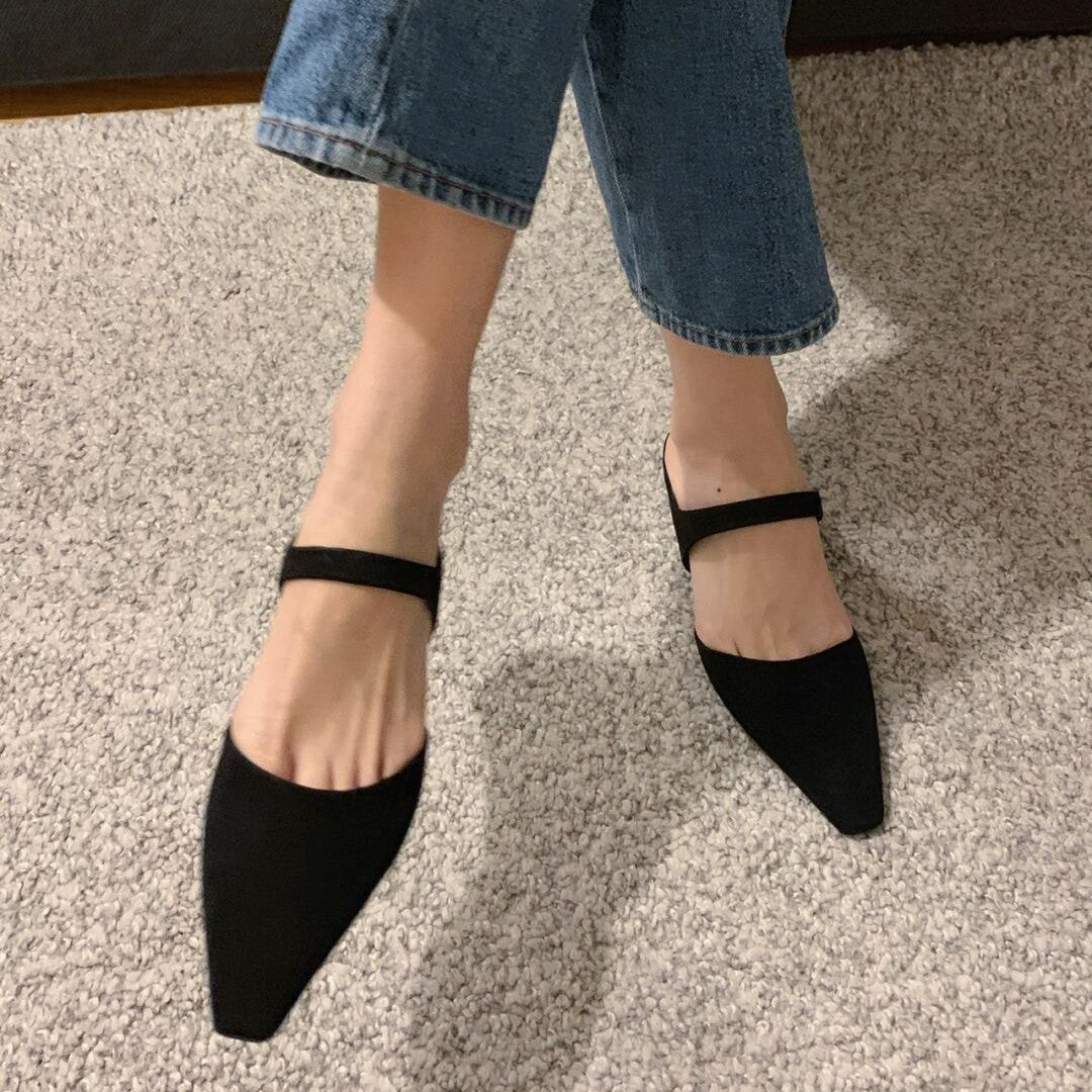 Dame Spidssko Slip-On Mules med elegante remme Stilla