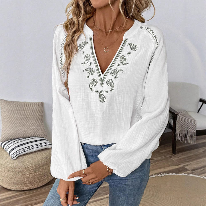 Damebluse med folkloristiske broderier og brede ærmer Stilla