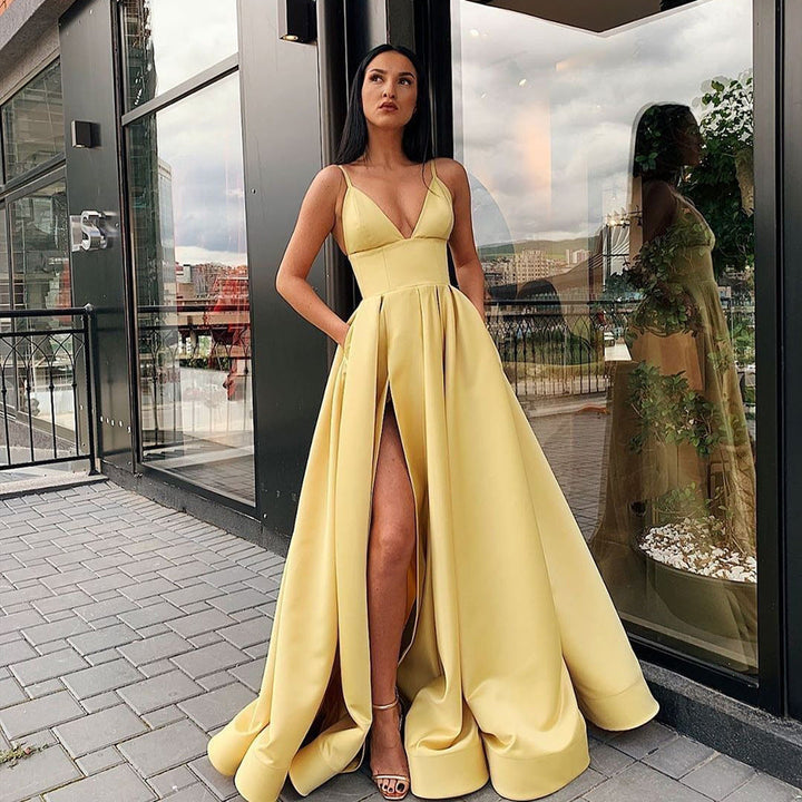 Stilla | Glamorous Slid Aften kjole