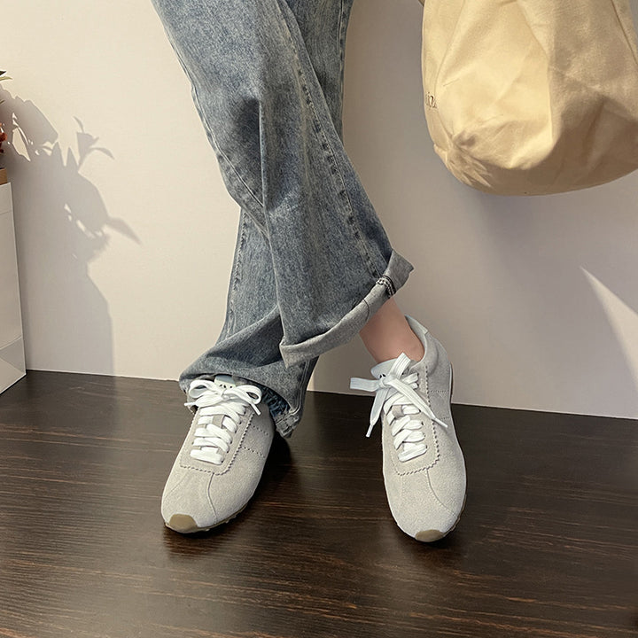 Dame sneakers i sporty vintage-stil med blødt nubukoverflade Stilla