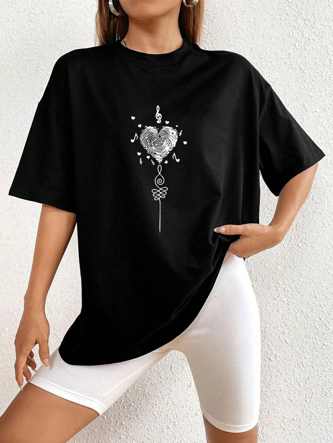 Dame Oversized T-Shirt med kreativt hjerte-design Stilla