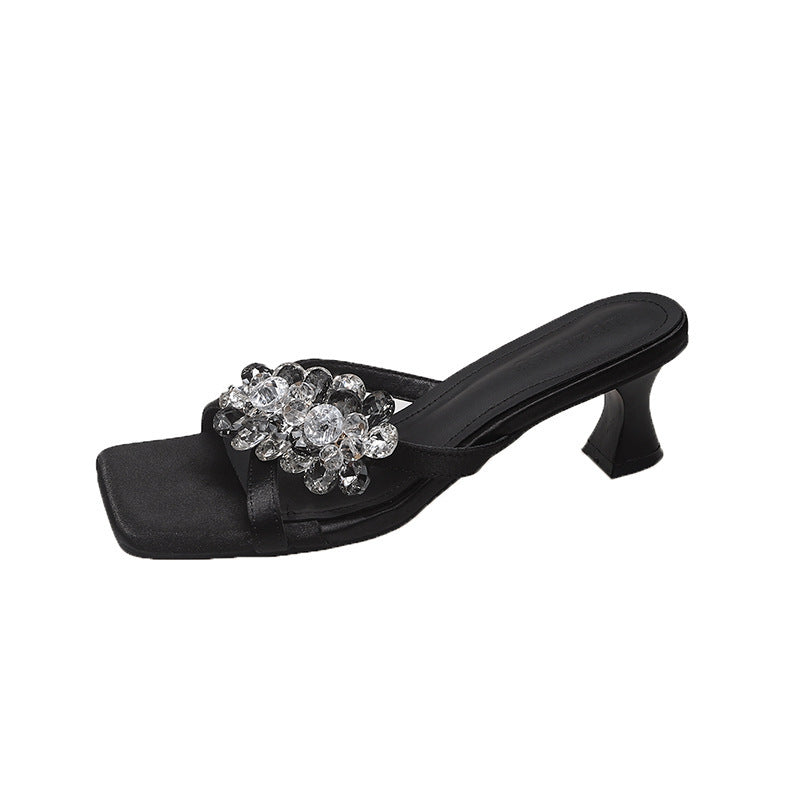 Dame elegante med rhinsten dekoreret Slide-sandaler Stilla