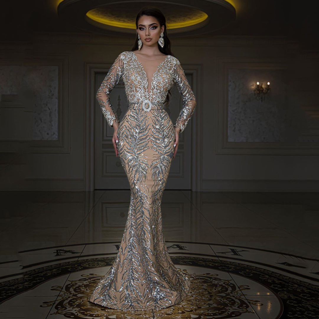 Dame Glamourøse Couture-aftenkjole med transparente ærmer og detaljeret palietbroderi Stilla