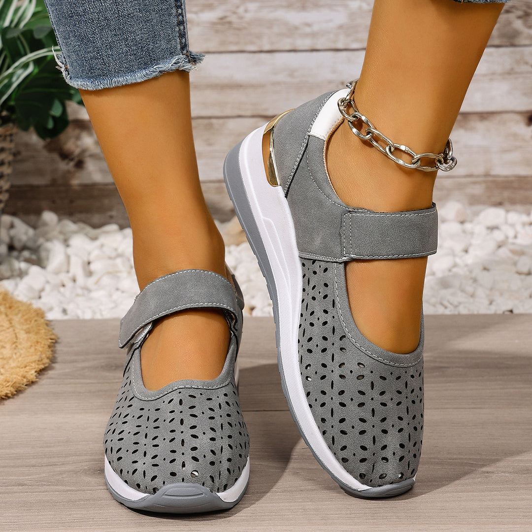 Dame komfortable sneakers med åndbar perforering og justerbar velcro-lukning Stilla
