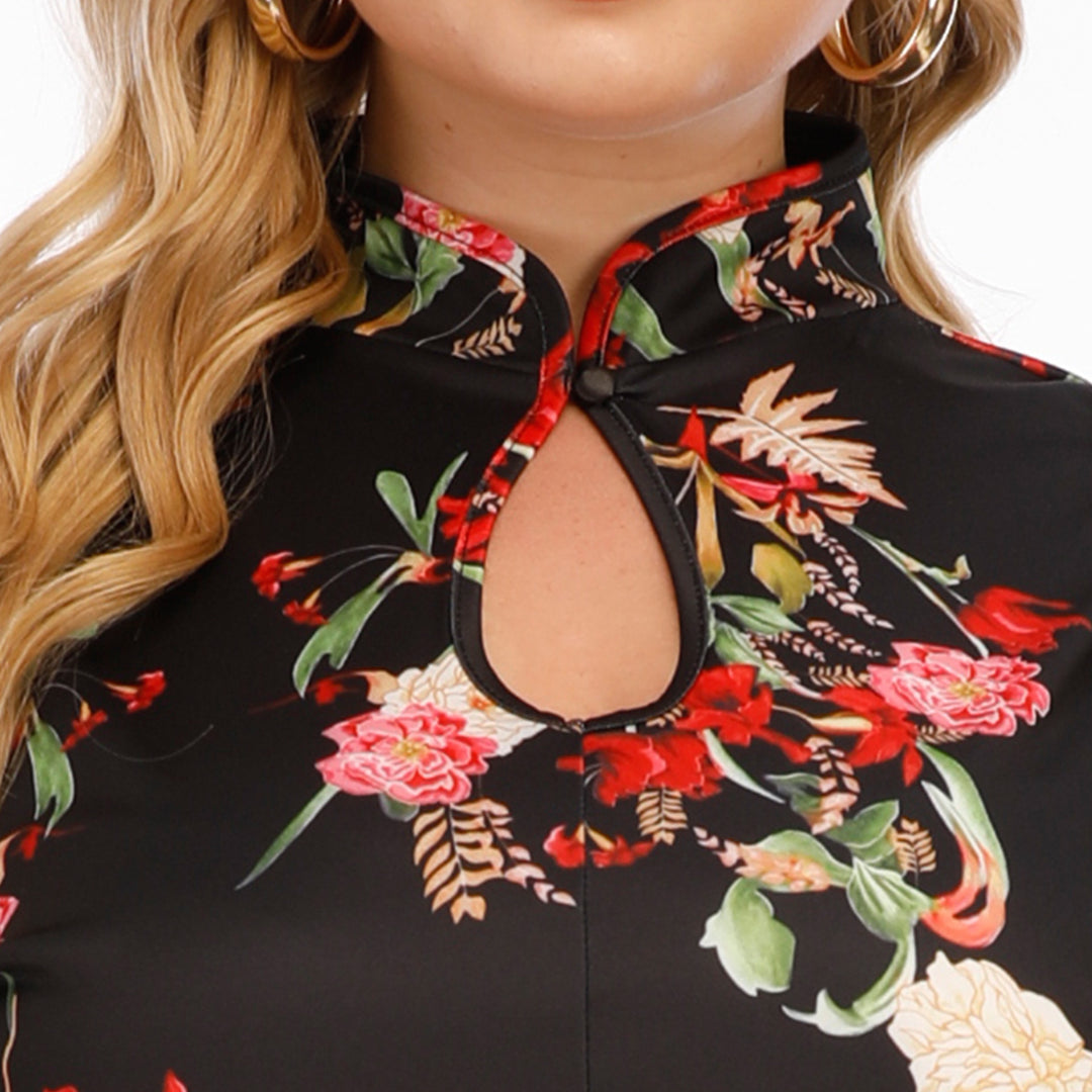 Dame Midikjole med blomsterdesign og elegant ståkrave Stilla