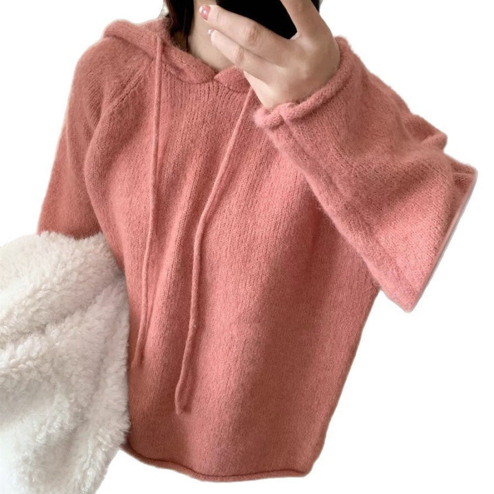 Kvinders hyggelige hætte sweatshirt lavet af blødt fleece-materiale med kengurulomme Stilla