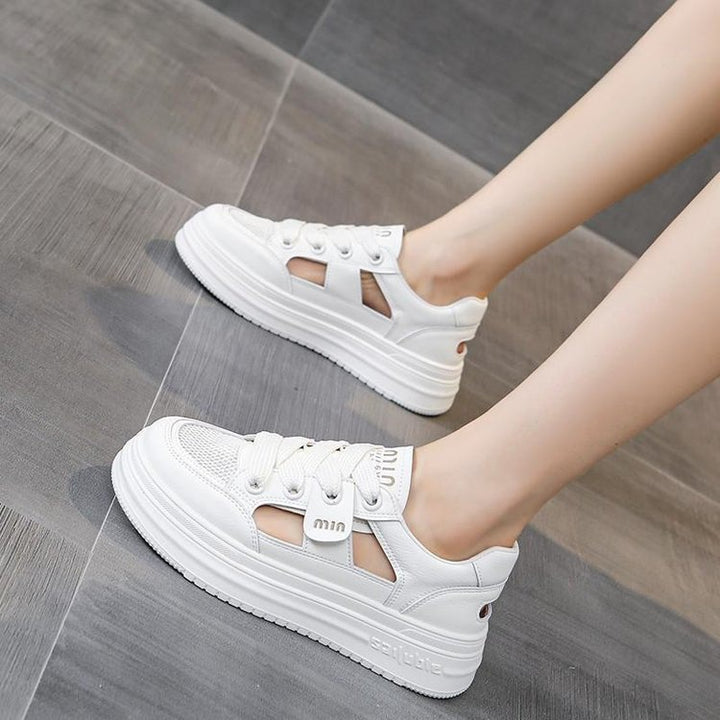 Dame Plateau Sneakers med åndbar mesh-overflade og elegante designelementer Stilla