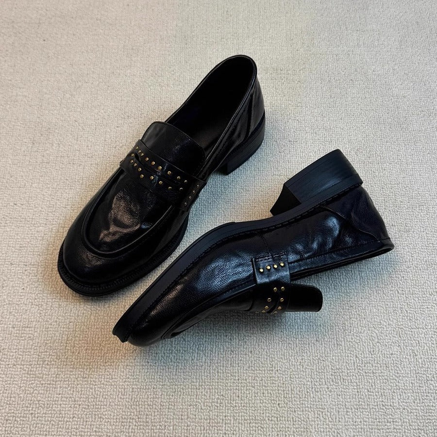 Stilfulde herre-loafers med nitter Stilla