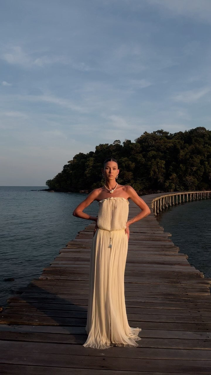 Kvindernes elegante maxi kjole med flydende chiffon og off-shoulder snit
