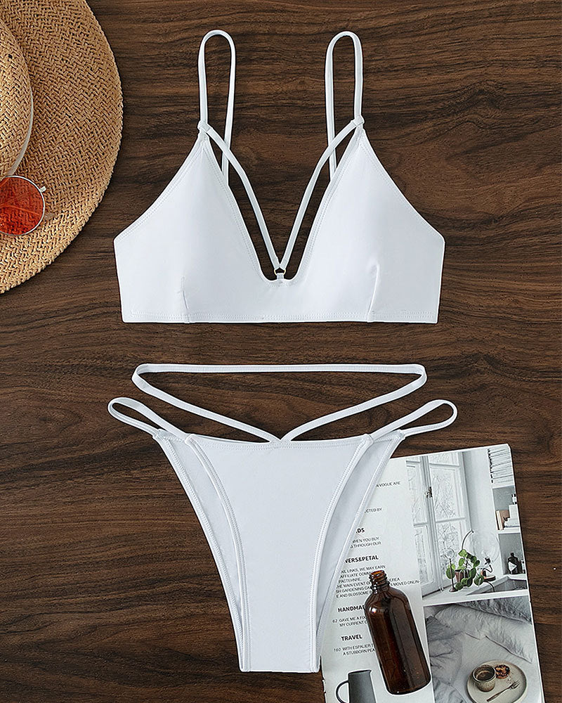 Dame bikini med innovativt snit og justerbare stropper Stilla