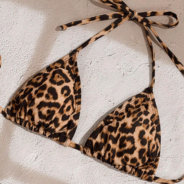 Dame triangel-bikini med voluminøs flæse-trusser Skovae