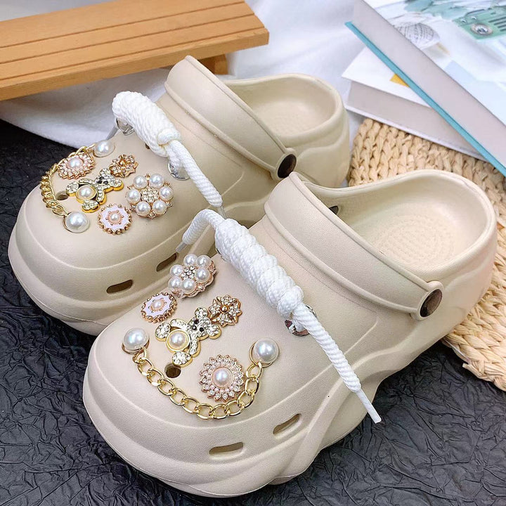 Dame Clogs med elegant smykkepynt og komfortabelt fodseng Stilla