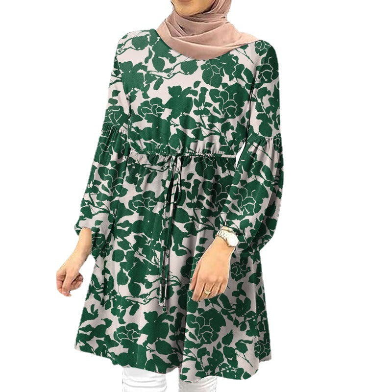 Dame blomsterkjole i elegant snit Stilla