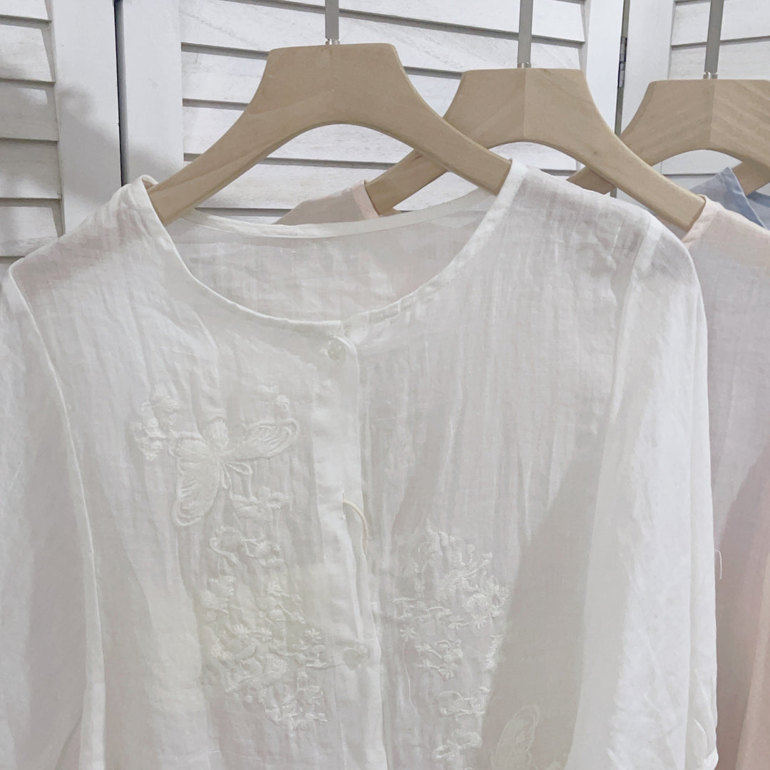 Dame Bestiklet Linned blouse med knapdetaljer Stilla