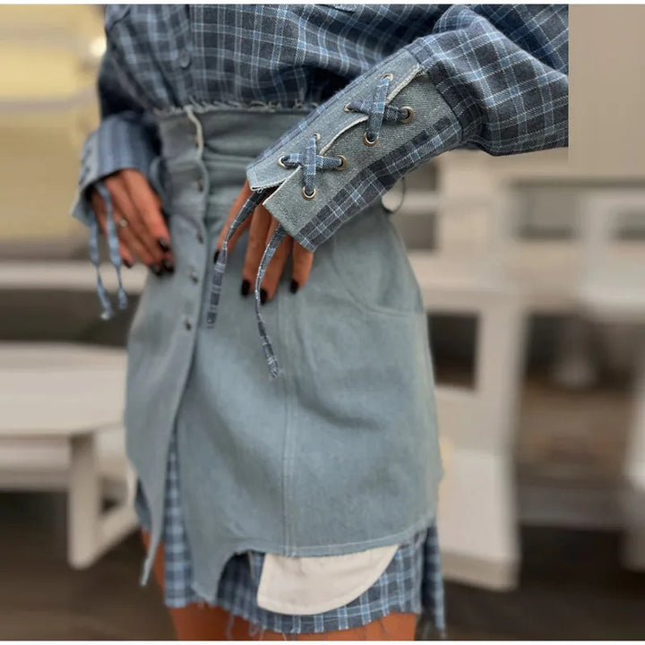 Kvindernes ternede skjorte med denimnederdel og bæltdetaljer Stilla