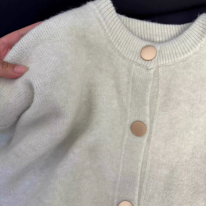 Kvinders fluffy cardigan med store knapper Stilla