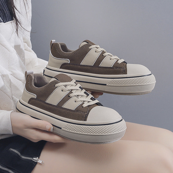 Dame mode Sneakers i sporty-elegant design med tyk gummisål Stilla
