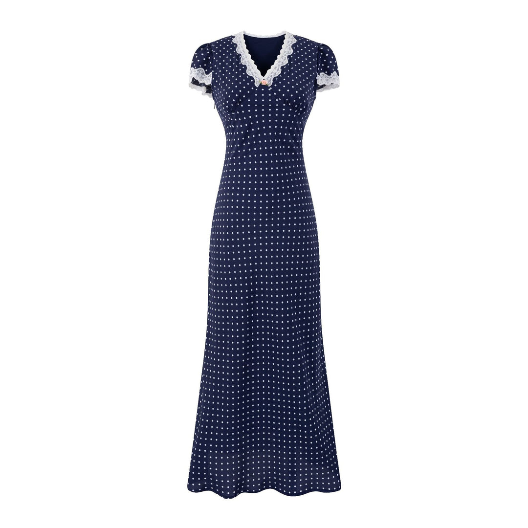 Dame Maxikjole med elegant spidsbort og legende polka-dot mønster Stilla