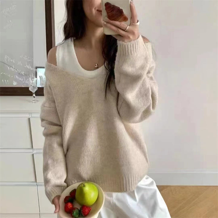 Kvinders afslappede sweater med en moderne V-hals og åbne skuldre Stilla
