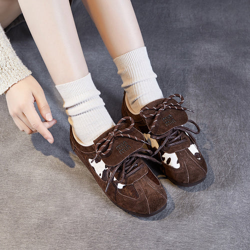 Dame Sporty Suede Sneakers med Dyretryk Accenter Stilla