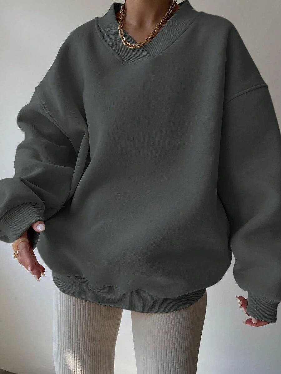 Kvinders oversized sweatshirt med V-hals Skovae