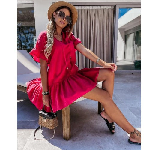 Femme Bohemian Ruffle Layer Mini Kjole med Frynse Detaljer Stilla