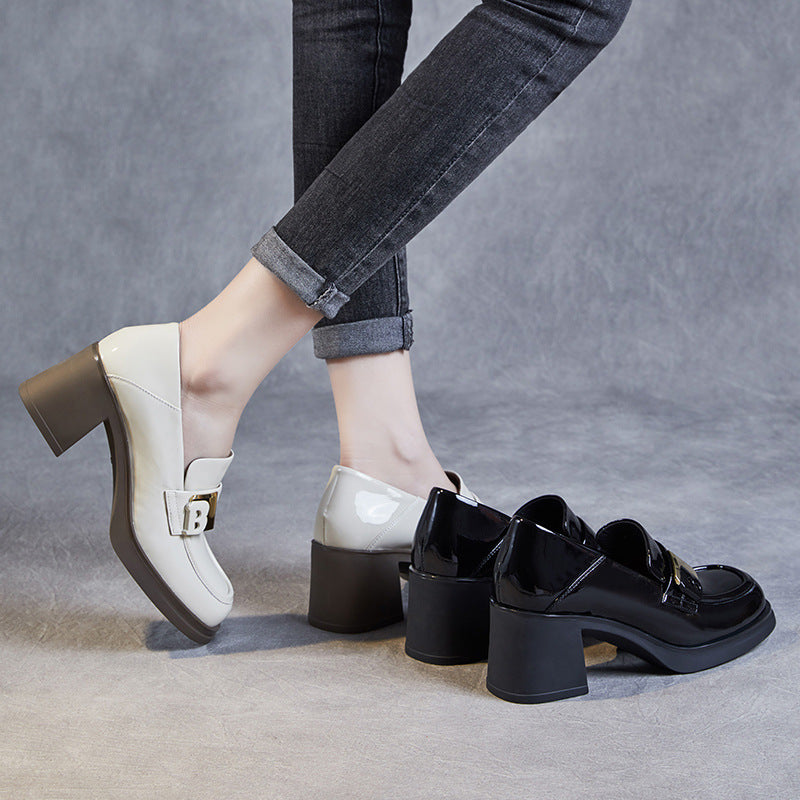 Dame Chunky Hæl Slip-On Loafers med dekorativt spænde-detalje Stilla