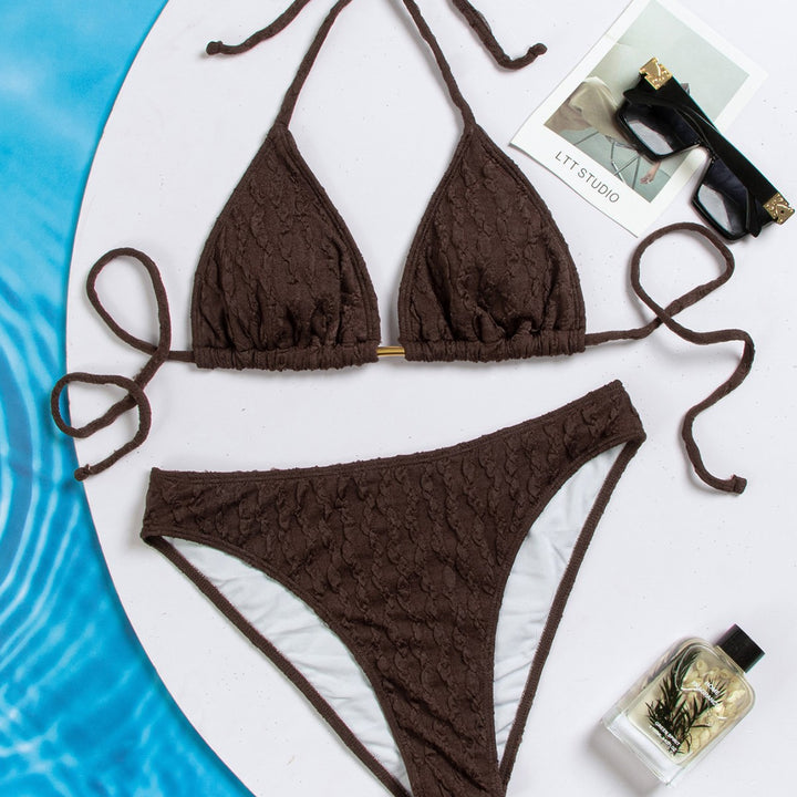 Dame triangel-bikini med raffineret strukturdesign og justerbare stropper Skovae