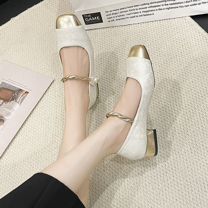 Dame Elegante Ballerinas med udsmykket ankelrem og metallisk tåområde Stilla