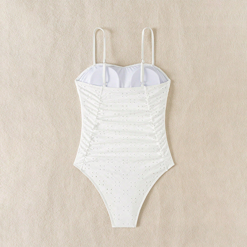 Dame one-piece badedragt med elegant flæsedesign Skovae