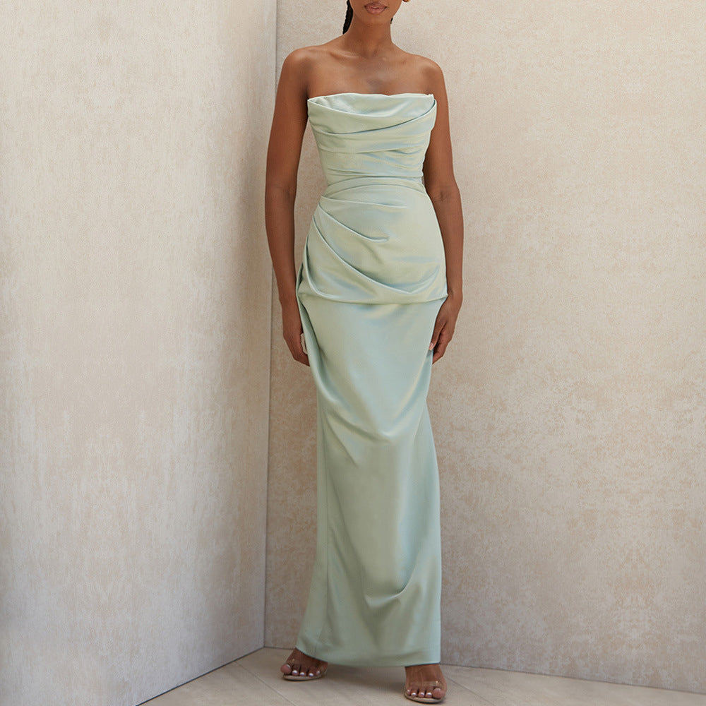 Dame Elegant strapless Maxikjole med innovativt draperingsdesign Stilla