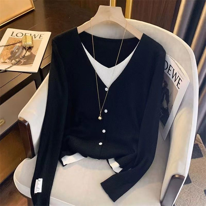 Kvinders elegante cardigan med V-hals og fine knapdetaljer Stilla