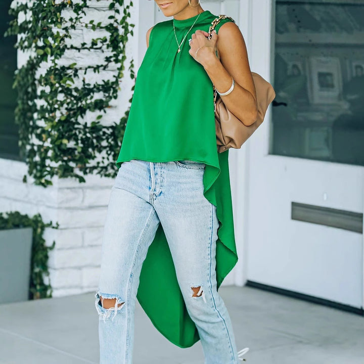 Kvinders bluse med asymmetrisk snit og flydende materiale Skovae
