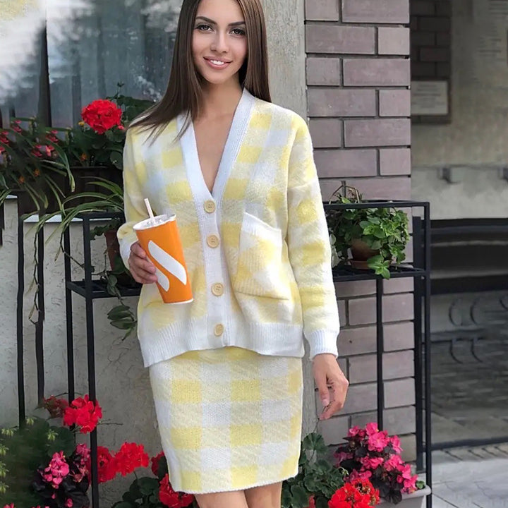 Femme Cozy Ternet Strikcardigan og Nederdel Sæt Stilla