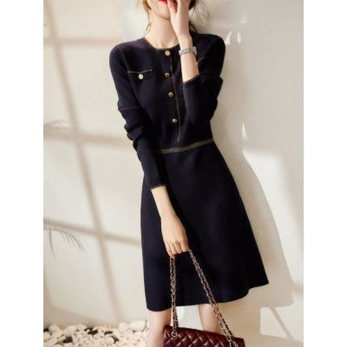Femme Elegante Knaplukning Strikkjole Stilla