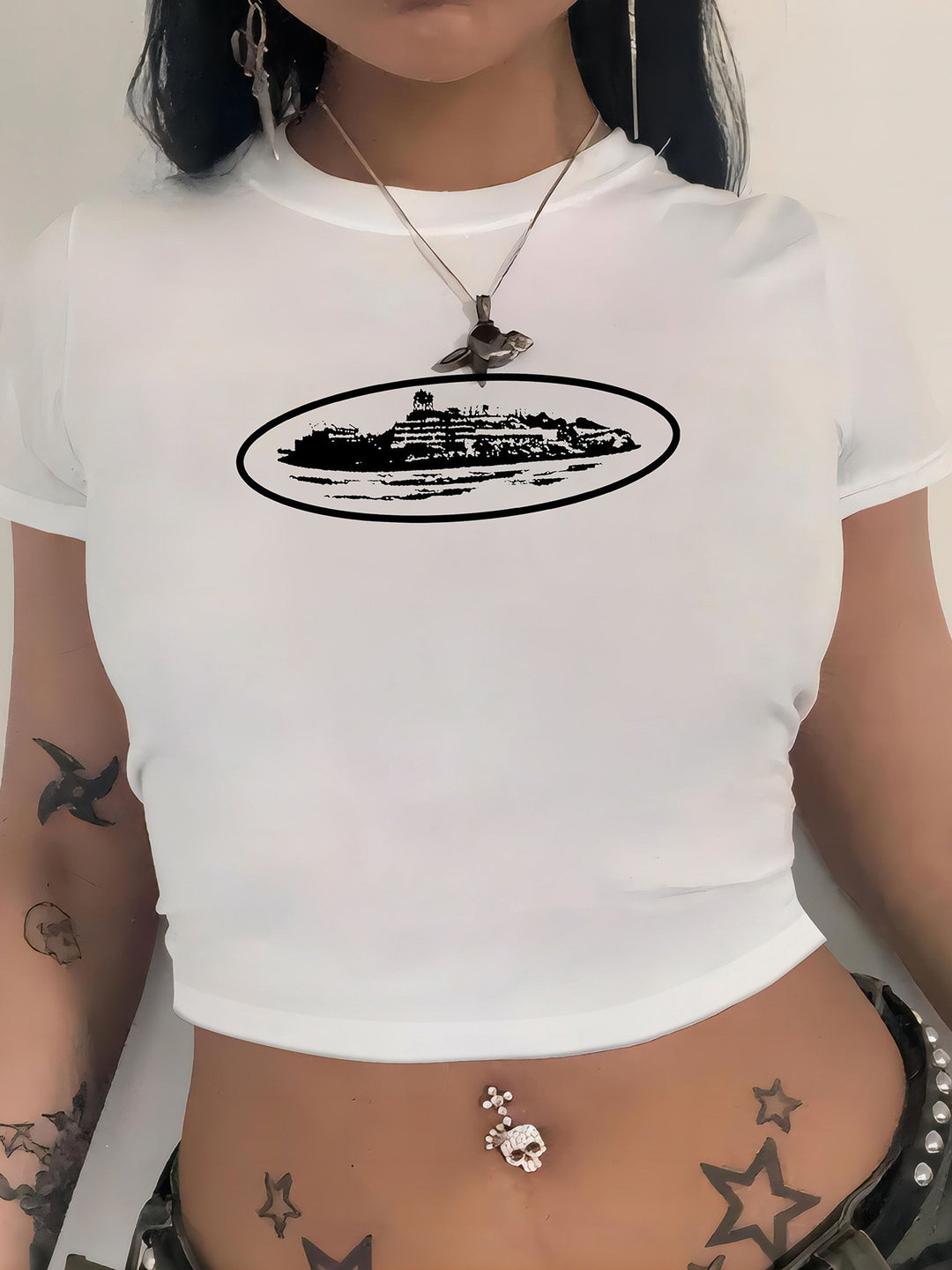 Dame cropped T-shirt med eksklusivt hestemotiv og figurtilpasset snit Skovae