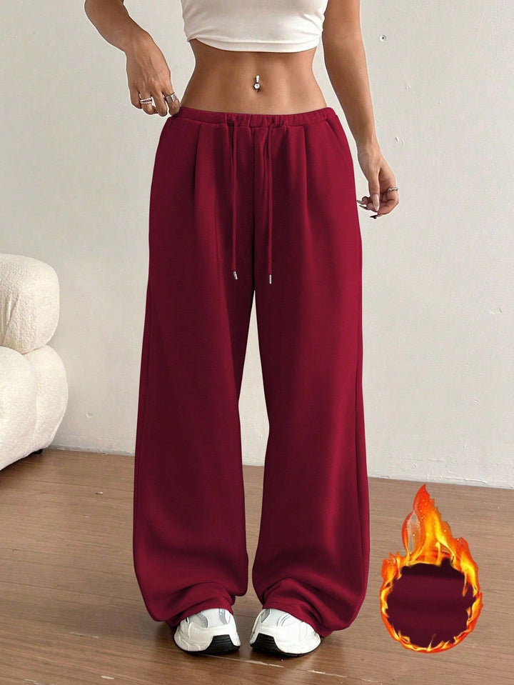 Kvindernes komfortable sweatpants med en afslappet skæring og sidelommer Stilla