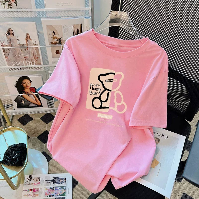 Dame T-shirt med kreativ bjørnemotiv og afslappet pasform Stilla