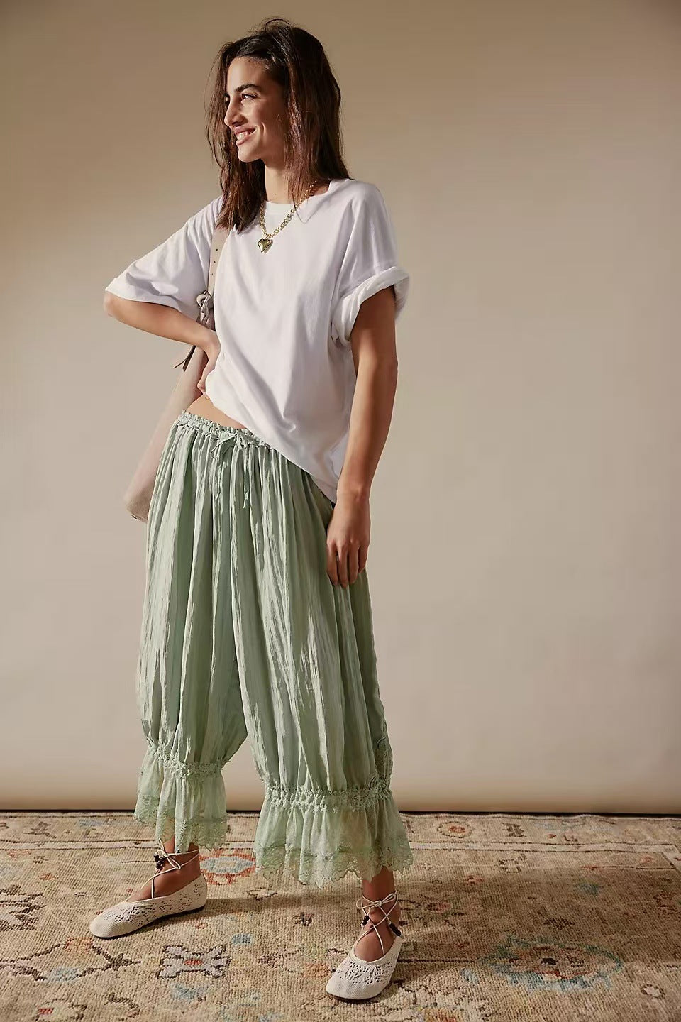 Dame Luftig og elegant Culotte med spidsdekoration Skovae