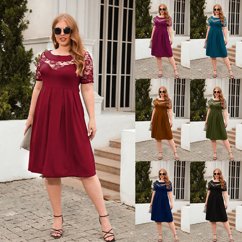 Dame Elegant kjole med spidse ærmer og svingende skørt Skovae