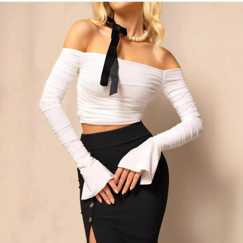Dame Off-Shoulder Top med lange ærmer og flæsedetaljer Skovae