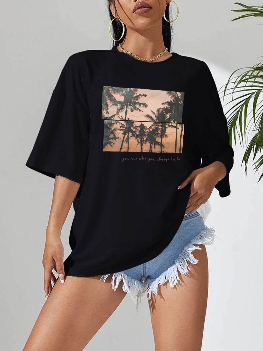 Dame afslappet T-shirt med kreativ palme motiv Stilla