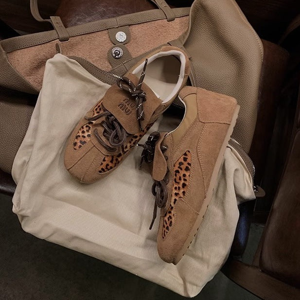 Femme Chic Suede Sneakers med Leopardmønster Stilla