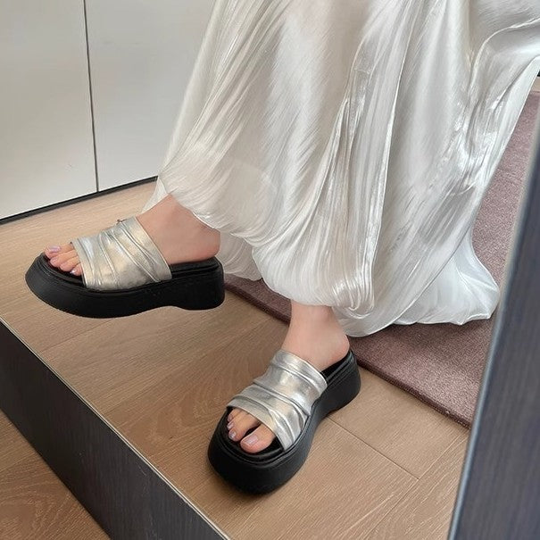 Dame Stilfulde Plateau Slide Sandaler med Raffdetail i den øverste del Stilla