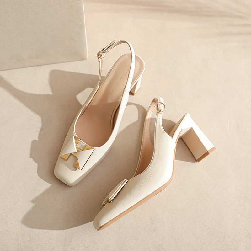 Elegante Slingback-hæle til damer med gyldne accenter Stilla