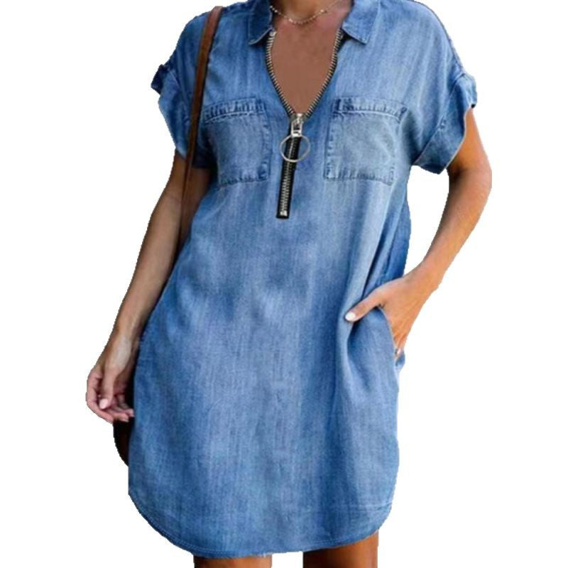 Femme Denim Utility Kjole med Lynlåsdetalje Stilla