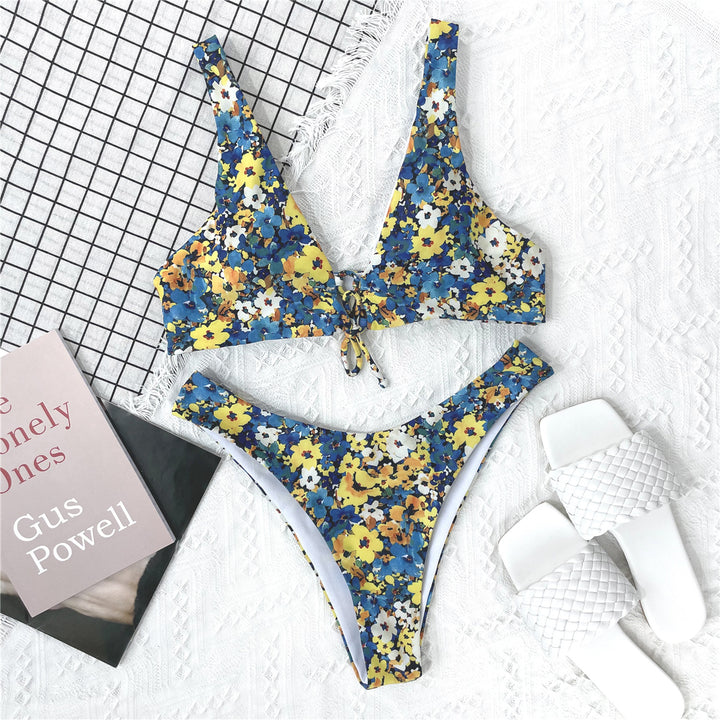 Dame triangel-bikini med eksklusivt blomstermønster og justerbare stropper Stilla
