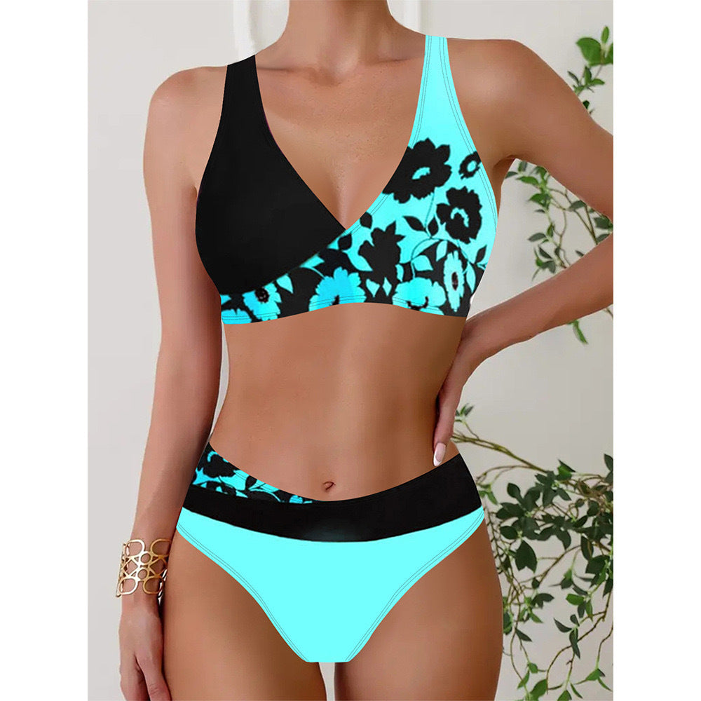 Dame Bikini-sæt med unikt snit og blomsterdetaljer Stilla