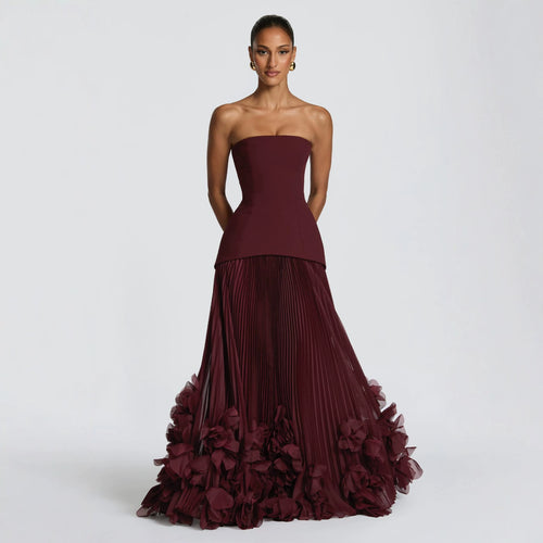 Dame strapless maxikjole med flydende skørt og blomstret detalje Skovae