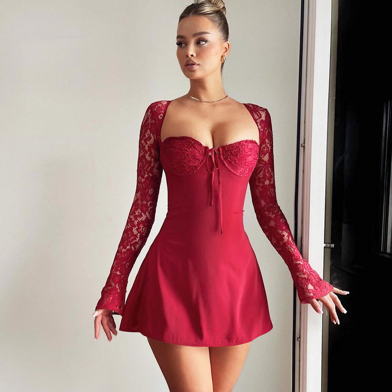 Femme Spids-besat A-Linje Mini-Kjole Stilla